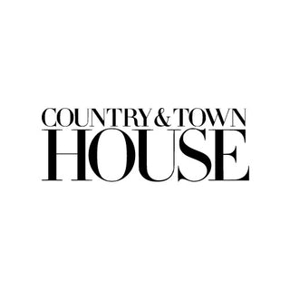 Country & Town House Logo